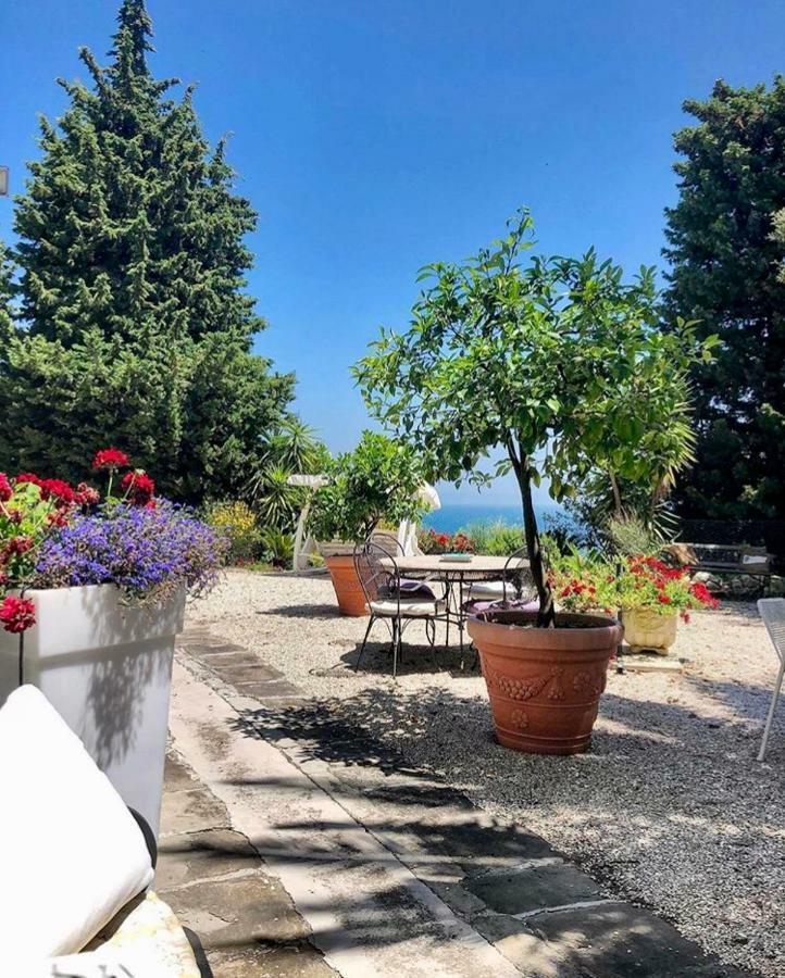 Le Due Palme Bed & Breakfast Сироло Экстерьер фото